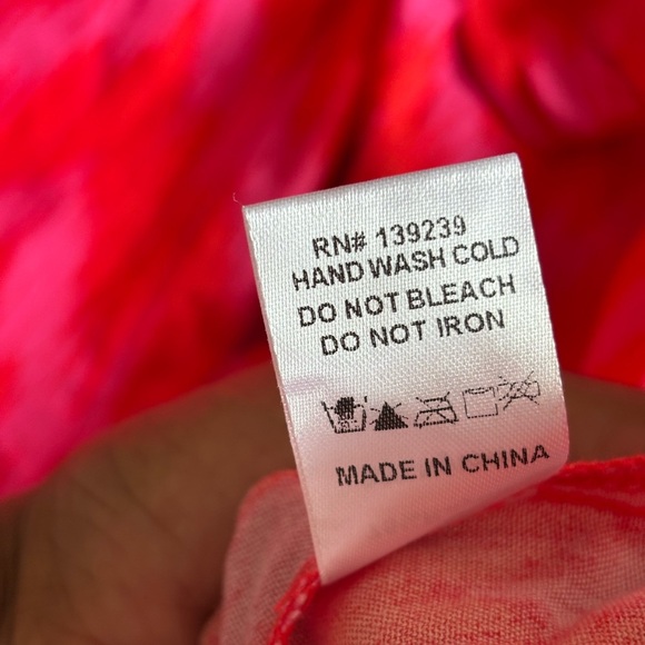 Tuckernuck Pomander Place Hot Pink Ikat Kenzo Dress Women’s Size XS Tiered - Picture 13 of 14